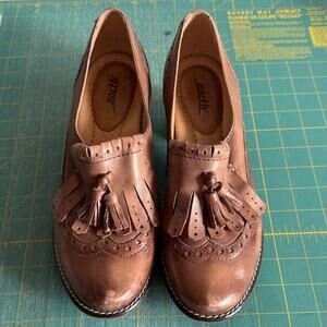 Sundowner Cinnamon Earth Shoes Stacked 2" Heel Leather Upper Tassels Y2K sz 8B